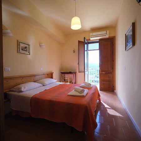 Hotel-Pensione 4 Stagioni Falcone Dış mekan fotoğraf